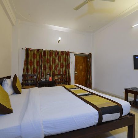 Oyo 1159 Hotel Chandra Prakash Udaipur Exterior photo