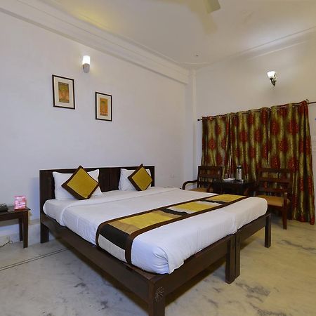 Oyo 1159 Hotel Chandra Prakash Udaipur Exterior photo