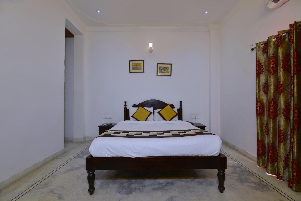 Oyo 1159 Hotel Chandra Prakash Udaipur Exterior photo